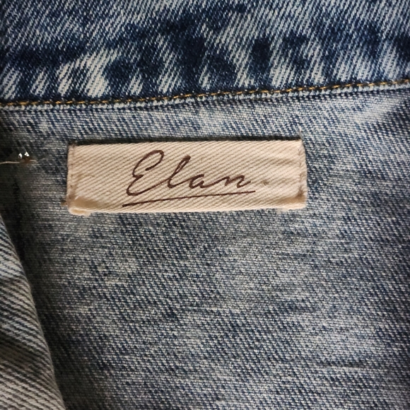ELAN Ruffled Acid Washed Jean Jacket - Picture 8 of 10